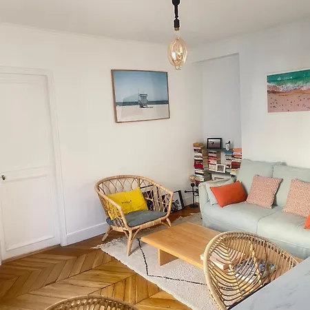 Au Pied De Montmartre Apartment